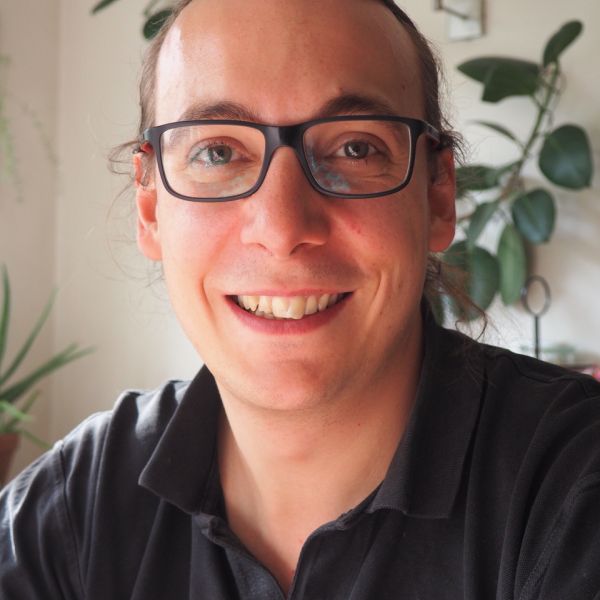 Prof. Dr. Simon Akar